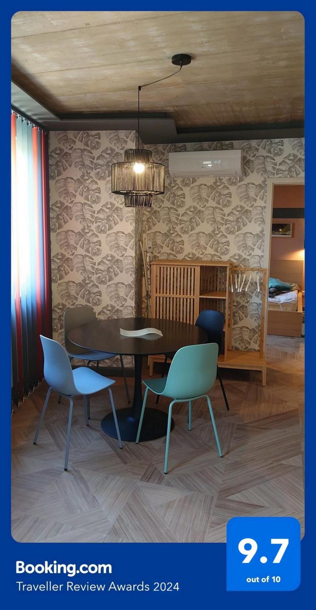 Blonde River Apartman Mora Szeged Exterior photo